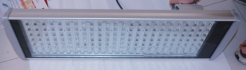 供应LED道路灯、LED路灯